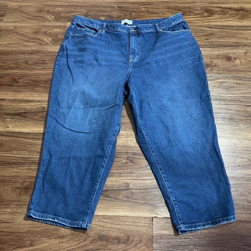 Lane Bryant Women's 22 Mid-Rise Boyfriend Capri Jeans Medium Wash Blue
